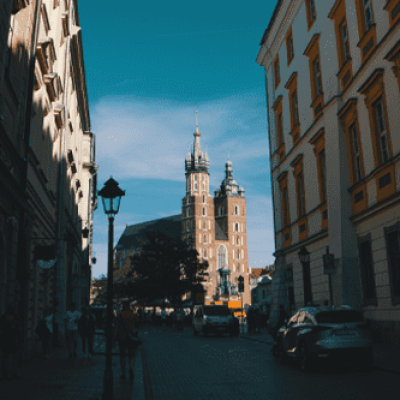 Jak sprawnie poruszać się samochodem po Krakowie?